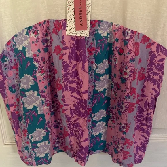 Andree White Scoop Neck Short Sleeve Top with Purple and Teal Floral Panel - Picture 4 of 8